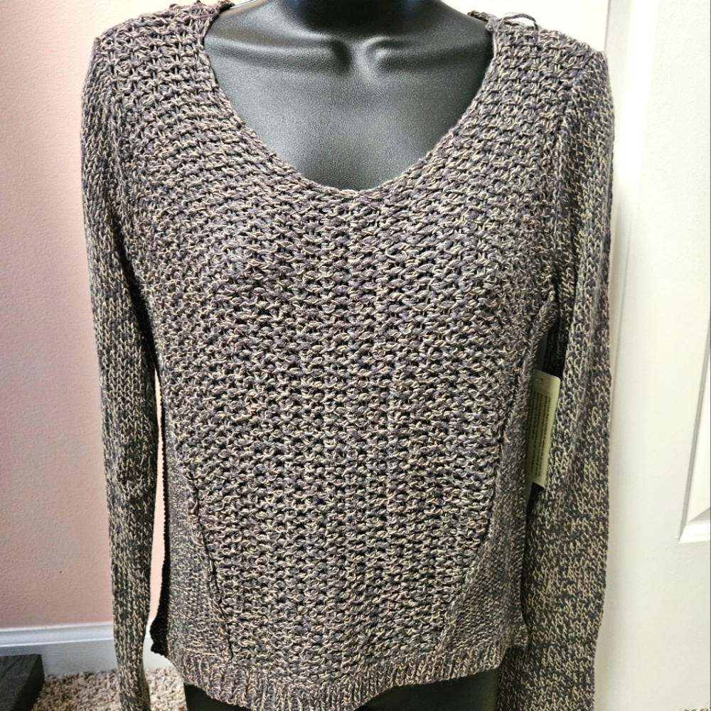 RD STYLE V-neck Cable Knit Sweater NWT